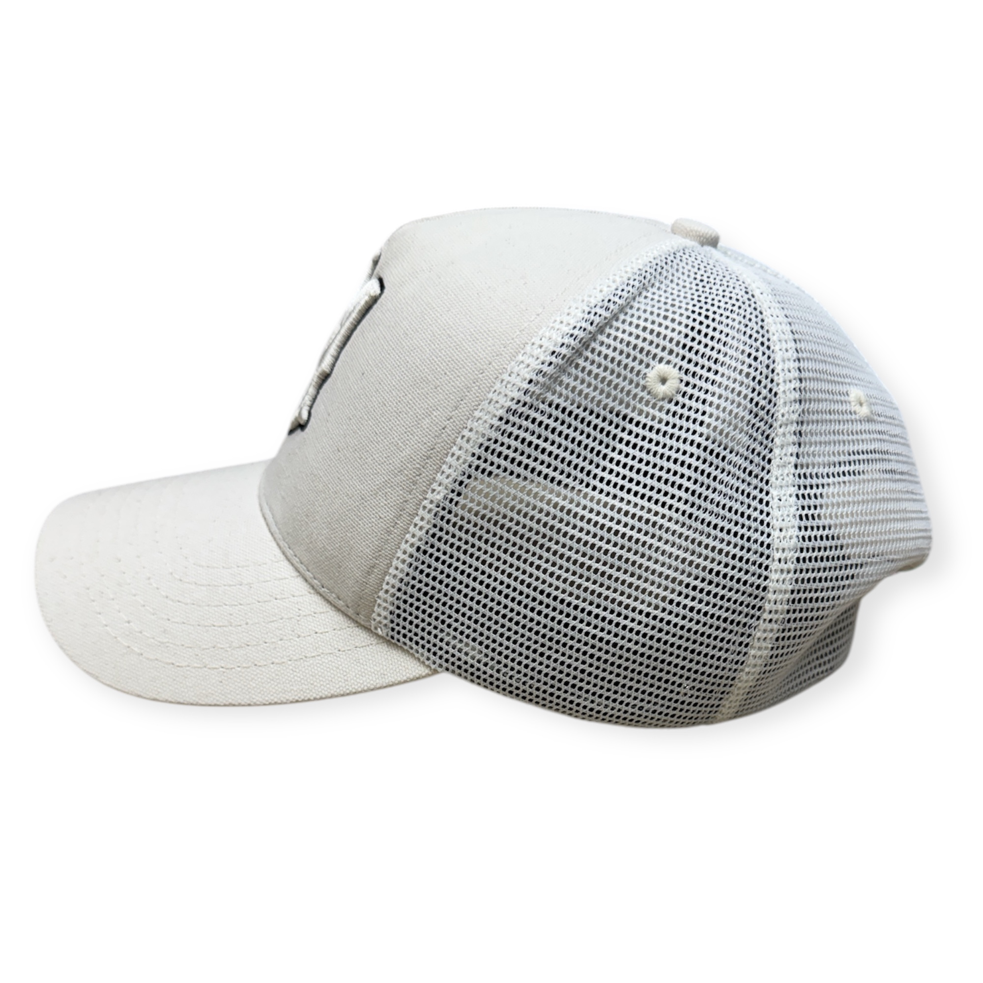 アミリ AMIRI メッシュキャップ 型崩れ 他店クリーニング失敗 ビフォー